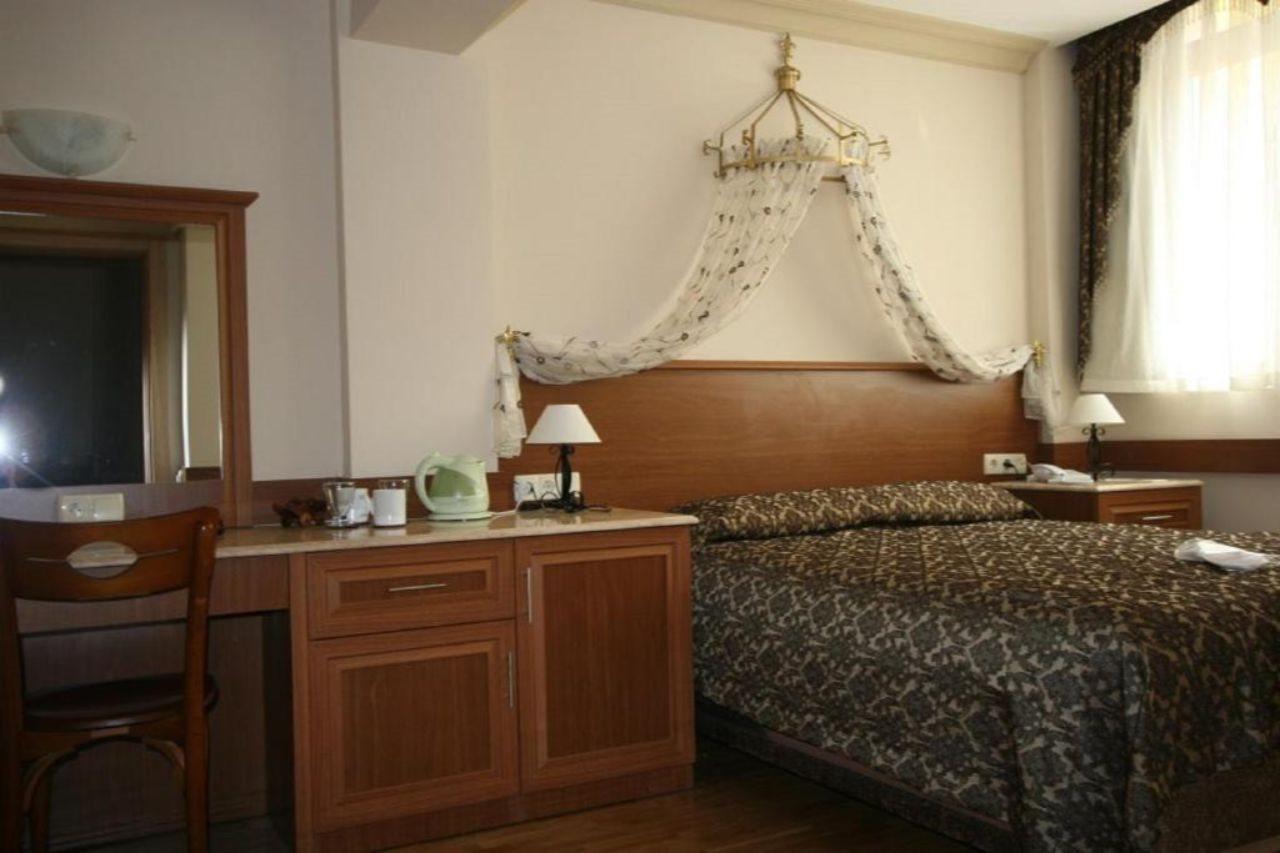 Peninsula Grand Hotel Mumbai Exterior foto