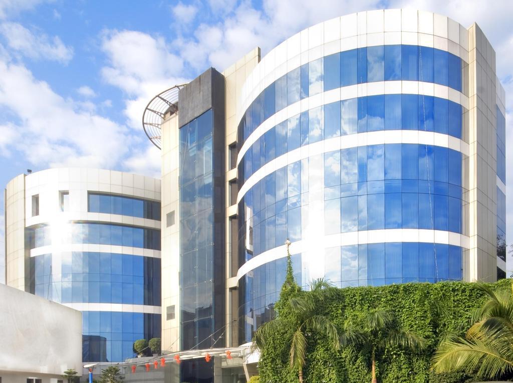 Peninsula Grand Hotel Mumbai Exterior foto