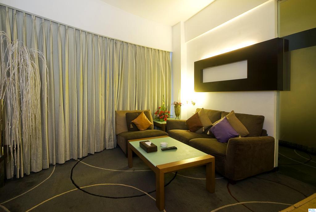 Peninsula Grand Hotel Mumbai Exterior foto