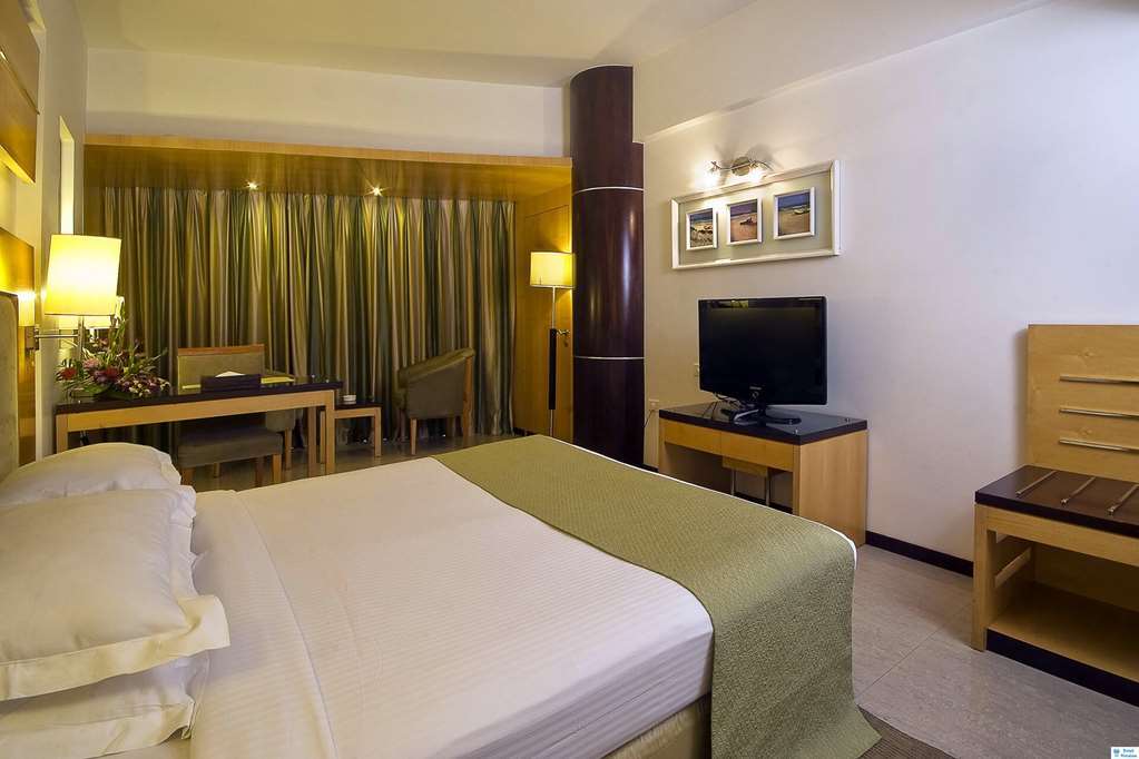 Peninsula Grand Hotel Mumbai Cameră foto
